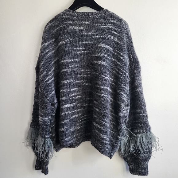 New CINQ À SEPT Melissa Ostrich Feather Crewneck Pullover Sweater NWT Large - Picture 8 of 11